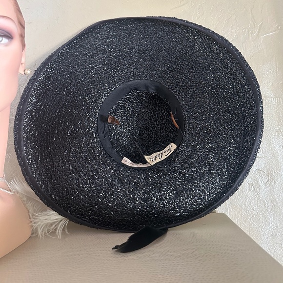 SPLENDID 1950s\' BLACK STRAW CARWHEET HAT + WHITE FABRIC ROSE & OSTRICH FEATHER main image 8